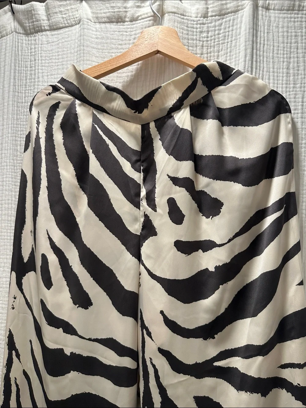H&M Black & Ivory Zebra Print Wide-Leg Pants - Picture 3 of 9